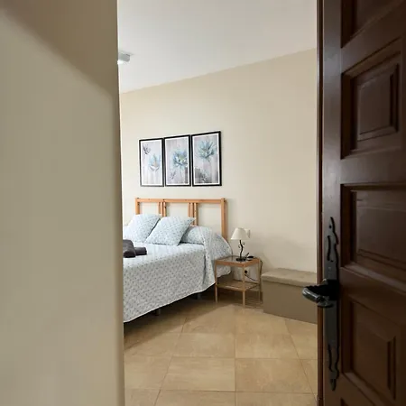 Casa Almirante Apartment *